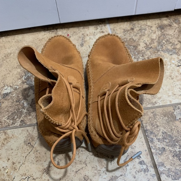 Emu Ankle Booties - Picture 5 of 6